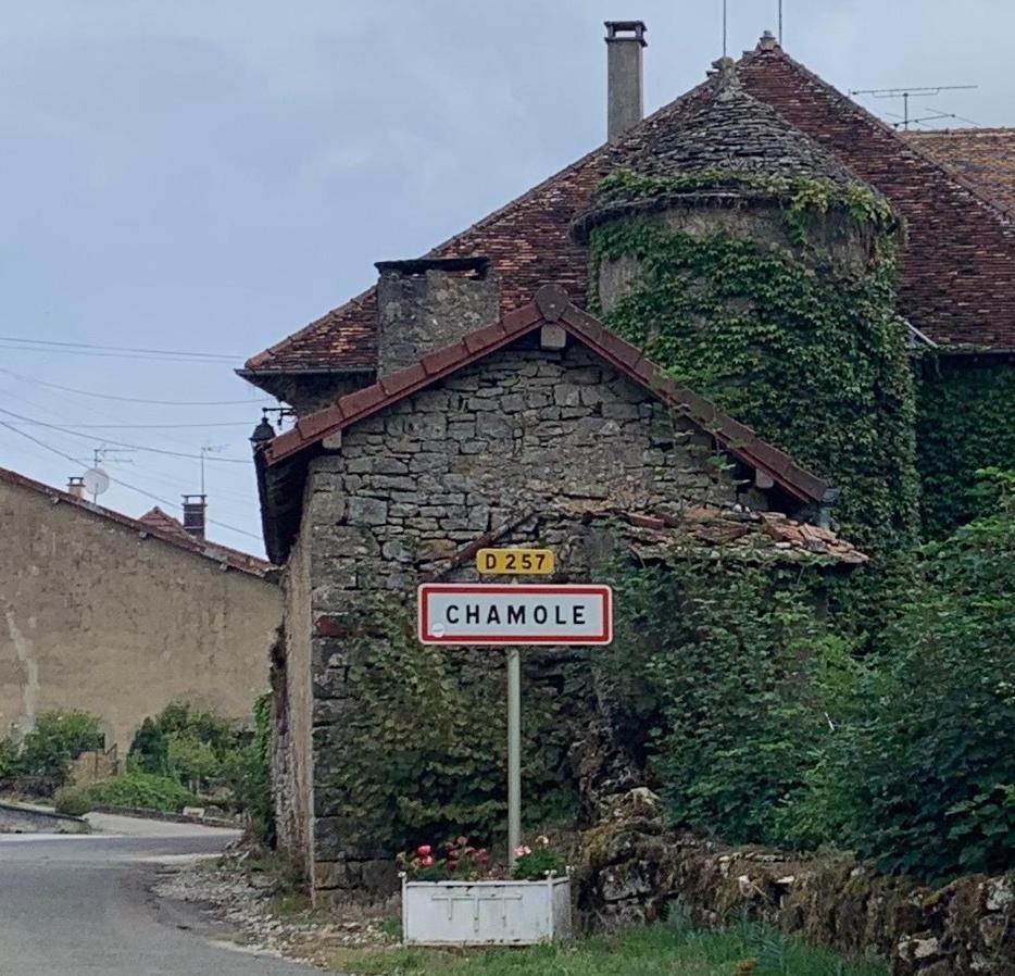 Apartment Au Coeur Du Jura Entre Comte Et Vin Jaune, Vin Jaune Chamole