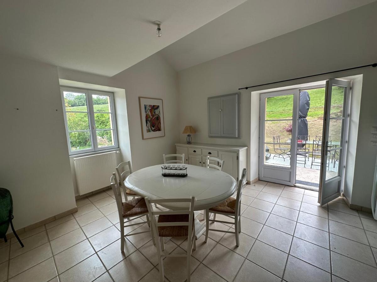 Apartment Au Coeur Du Jura Entre Comte Et Vin Jaune, Vin Jaune