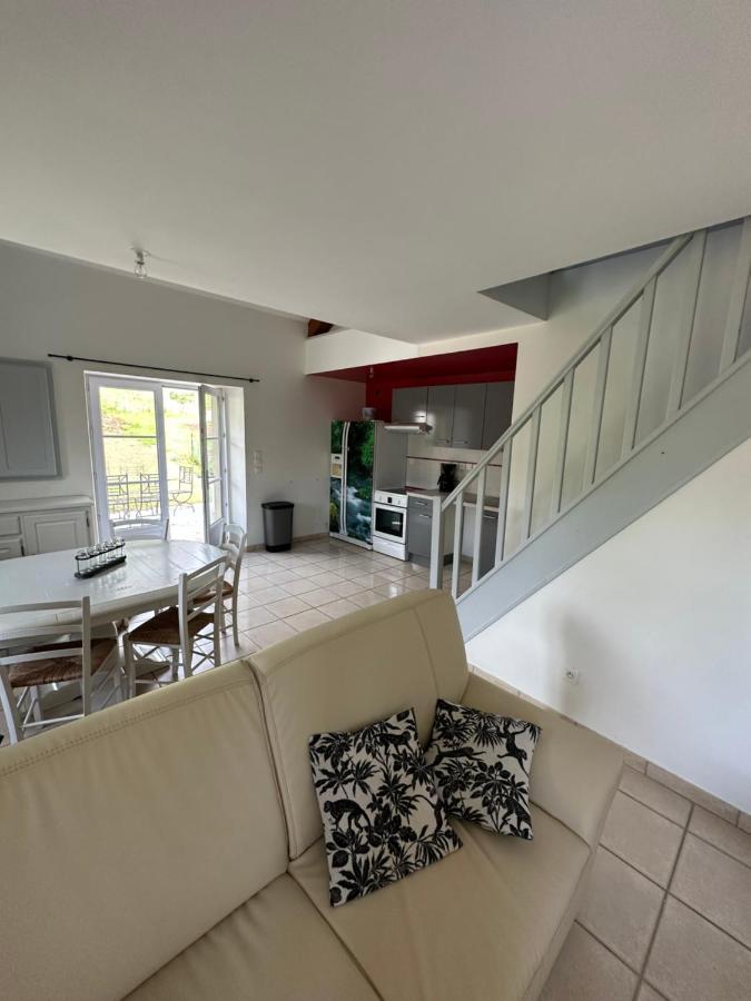 Apartment Au Coeur Du Jura Entre Comte Et Vin Jaune, Vin Jaune Chamole